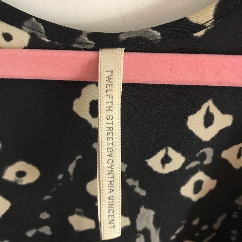 Pattern Silk Top - Picture 4 of 5